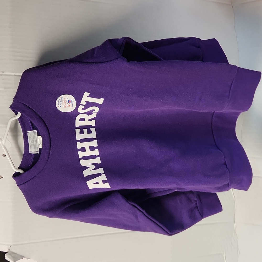 NWOT Third Street Amherst Girls sz YXS Sweatshirt